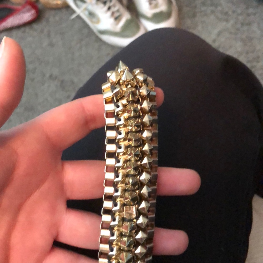 Jewelmint gold spike bracelet - Picture 2 of 4